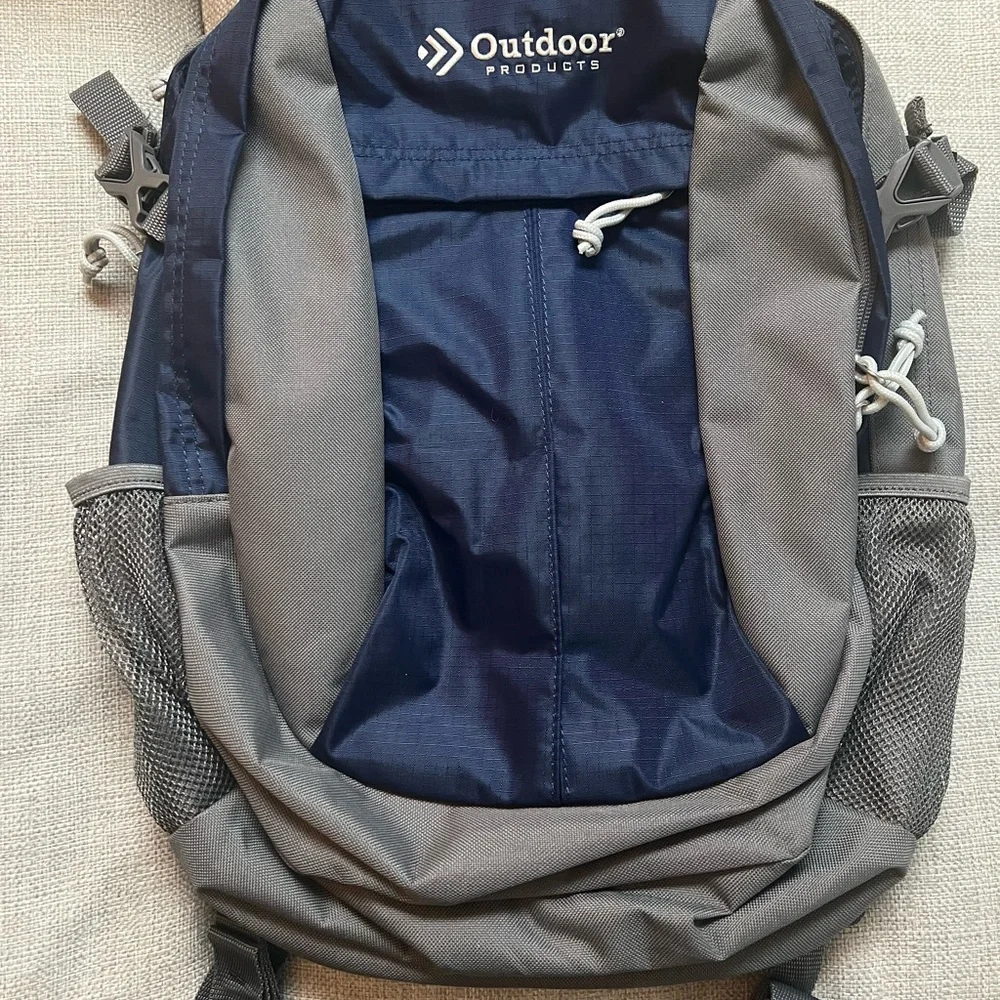 Backpack - Picture 1 of 2